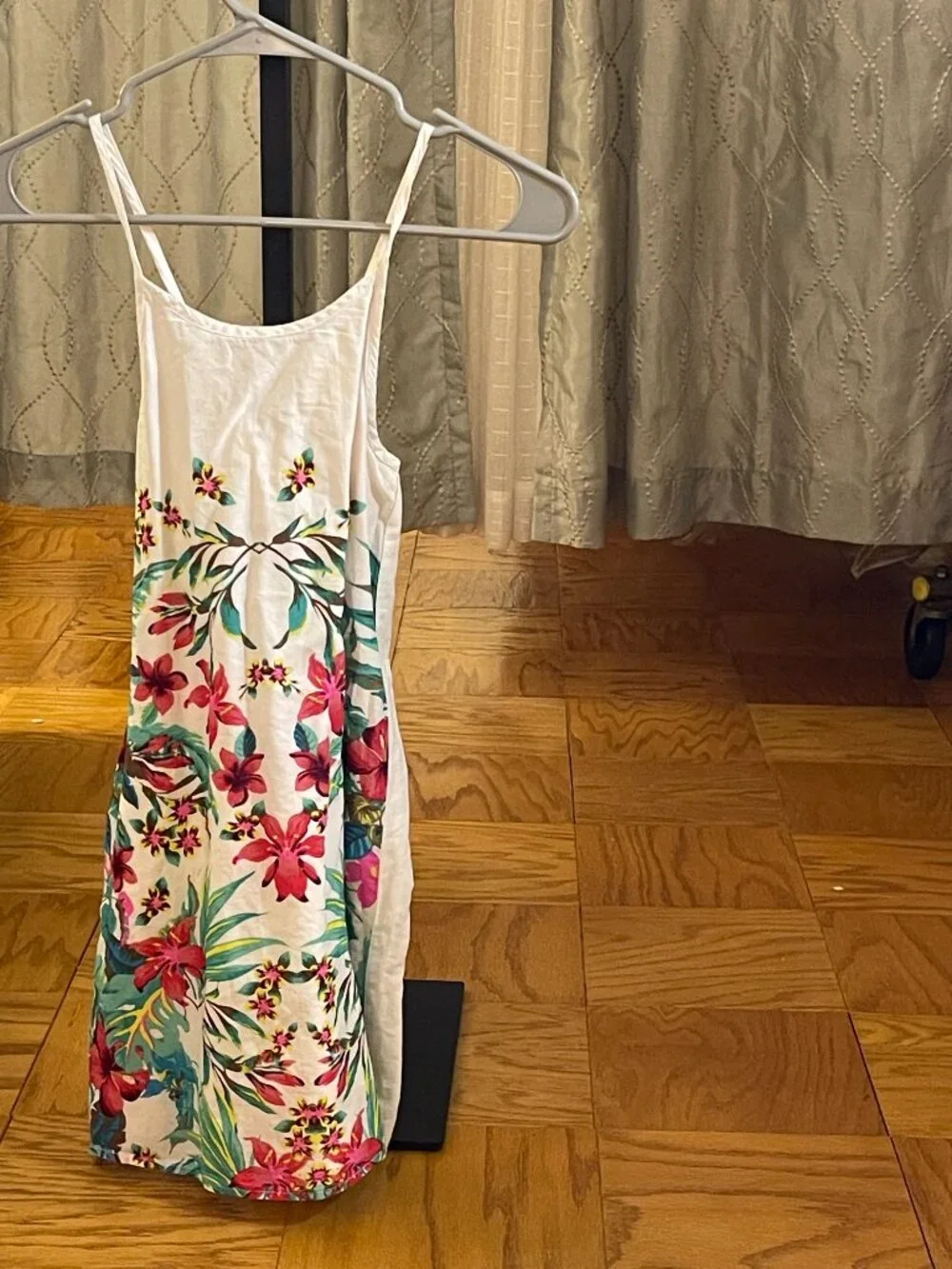 Old Navy Girls White Floral Dress Size 8